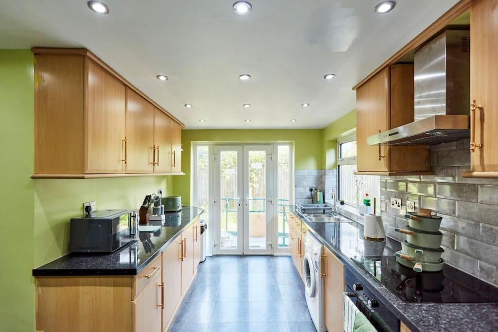 *Little Haven In Leeds* ¤Private Parking¤ Ensuite Leeds  Exteriör bild
