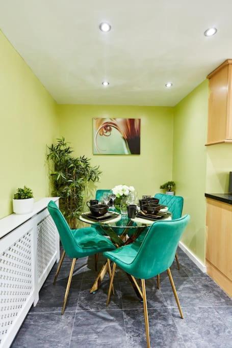 *Little Haven In Leeds* ¤Private Parking¤ Ensuite Leeds  Exteriör bild